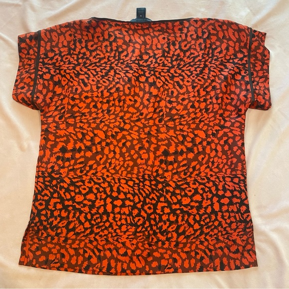 Marc by Marc Jacobs Silk Animal Print Top - Picture 8 of 11